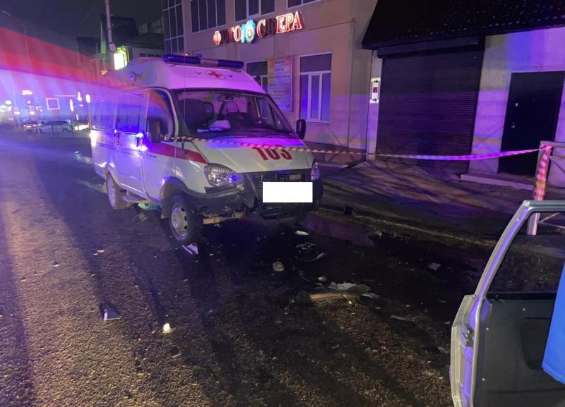 В Ессентуках лихач сбил фельдшера скорой помощи В Ессентуках лихач сбил фельдшера скорой помощи