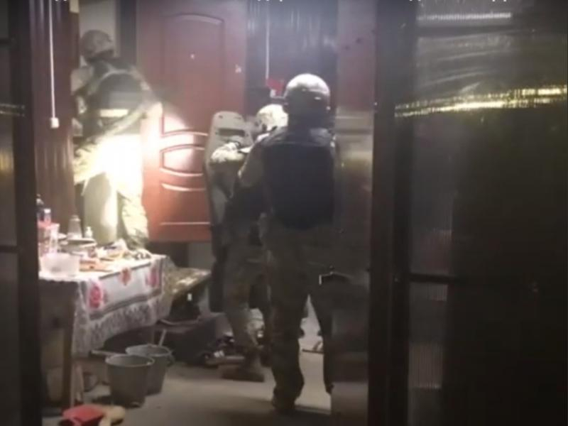 Два ставропольчанина из банды Басаева-Хаттаба задержаны за нападение на Дагестан в 1999 году Два ставропольчанина из банды Басаева-Хаттаба задержаны за нападение на Дагестан в 1999 году