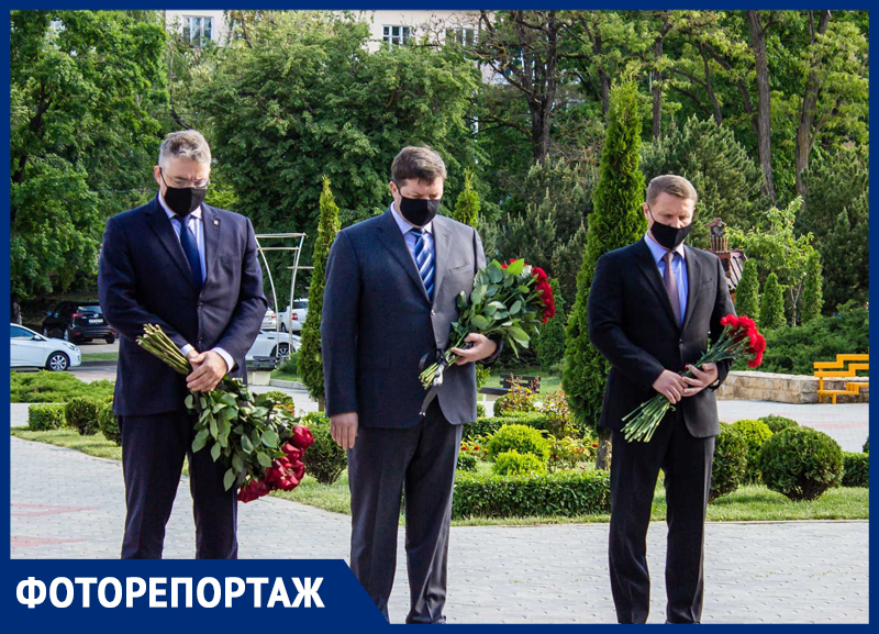 В Ставрополе почтили память жертв теракта 2010 года В Ставрополе почтили память жертв теракта 2010 года