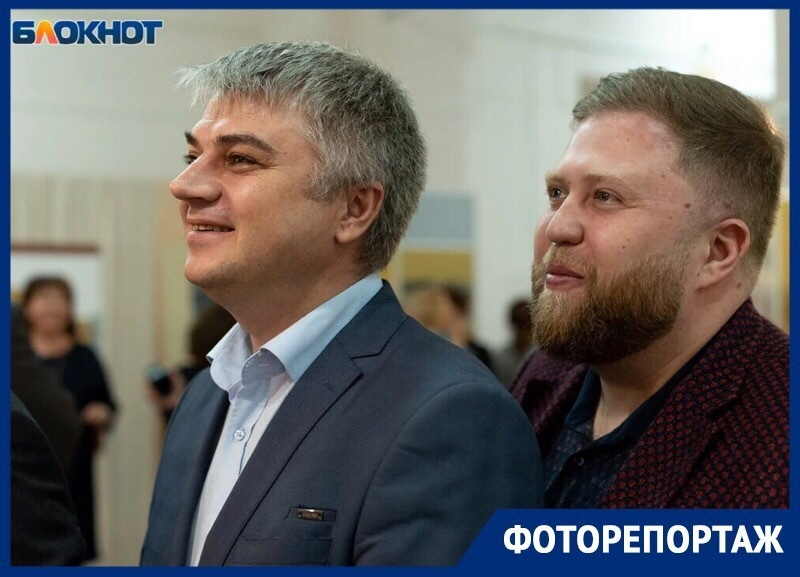 В краевой столице открылась выставка, посвященная 25-летию Ставропольской городской Думы В краевой столице открылась выставка, посвященная 25-летию Ставропольской городской Думы