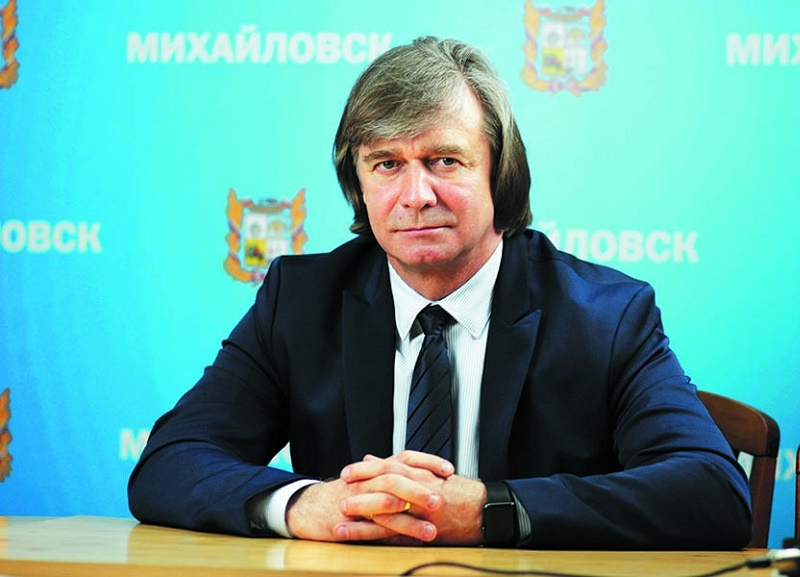 Игорь Серов стал главой Шпаковского муниципального округа и избавился от приставки «врио» Игорь Серов стал главой Шпаковского муниципального округа и избавился от приставки «врио»