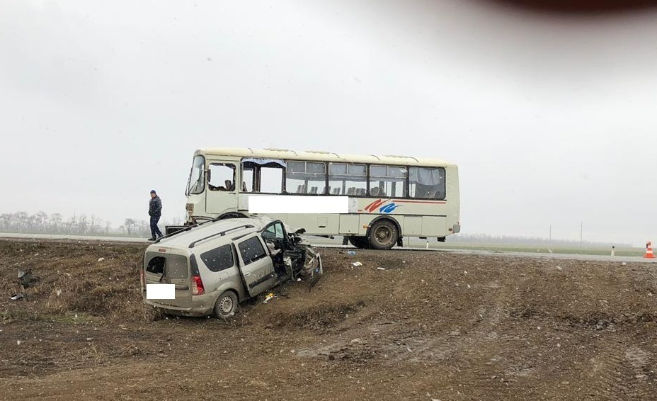 Женщина погибла после ДТП в Георгиевском районе Женщина погибла после ДТП в Георгиевском районе