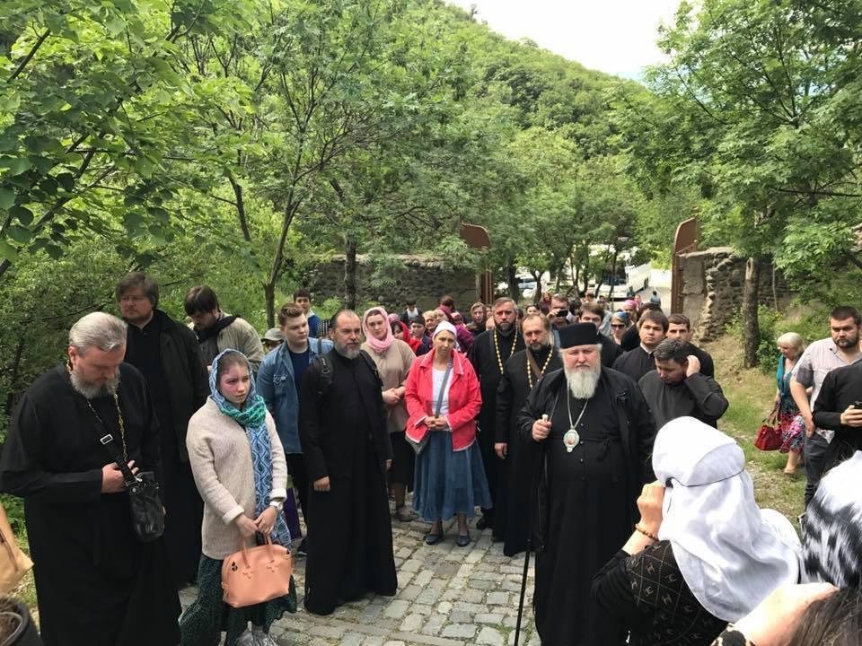 Красоты и святые места Грузии увидели православные верующие и духовенство со Ставрополья Красоты и святые места Грузии увидели православные верующие и духовенство со Ставрополья