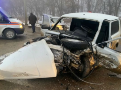 В тройной аварии на Ставрополье погиб молодой водитель