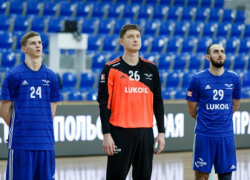 «Сюрпризы могут таить быстрые переходы»: вратарь ставропольского «Виктора» оценил угрозы «Каустика»