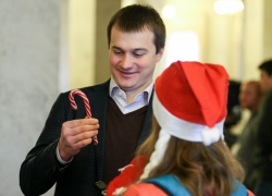  Миллион рублей хотят жители Ставрополья в подарок на Новый год, но сами будут дарить конфеты и косметику