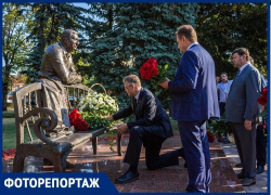 В Ставрополе открыли памятник ко дню рождения покойного мэра города Андрея Джатдоева