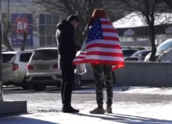 Глава Октябрьского района возмутился прогулке блогера с американским флагом по Ставрополю