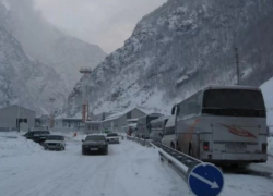 Из-за плохой погоды ставропольских водителей попросили воздержаться от поездок в Грузию