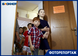 «Мама, бомбят. Надо прятаться»: как в Ставрополе живут семьи из разрушенного Мариуполя