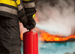 Двое пенсионеров погибли при пожаре в Труновском округе