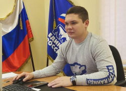 Сам в городе, жена в крае: самый молодой депутат думы Ставрополя Алексей Зимин ждал мандата шесть лет
