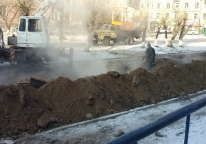 Из-за ремонта теплотрассы перекрыт центральный проспект Пятигорска