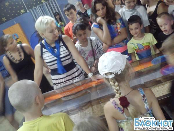 Музей занимательный наук Эйнштейна в Ставрополе провел благотворительную акцию для детей