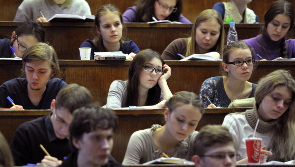 Девушки, удаленные с ЕГЭ в Пятигорске, оказались не школьницами