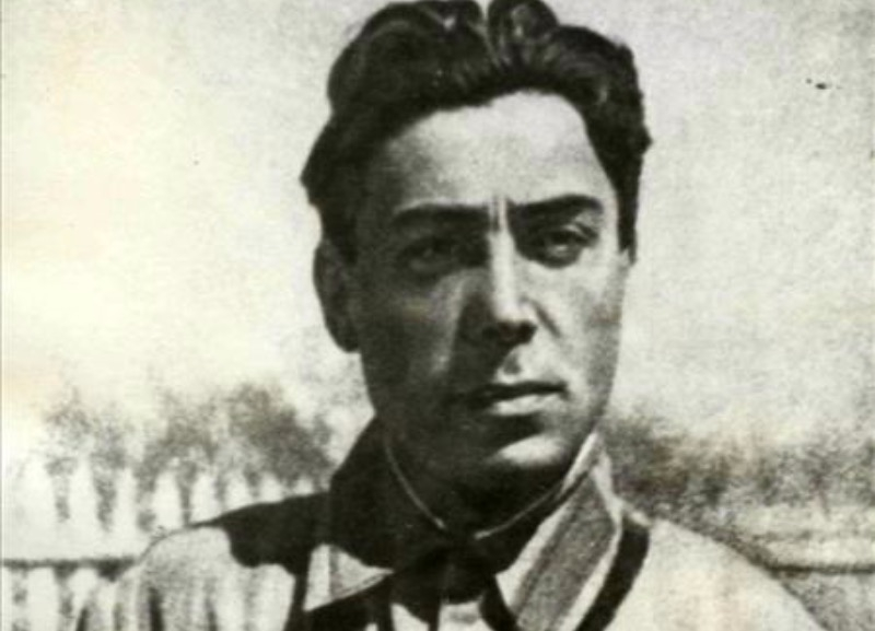 Родился дагестанский писатель Эффенди Капиев, внесший вклад в литературную жизнь Ставрополья