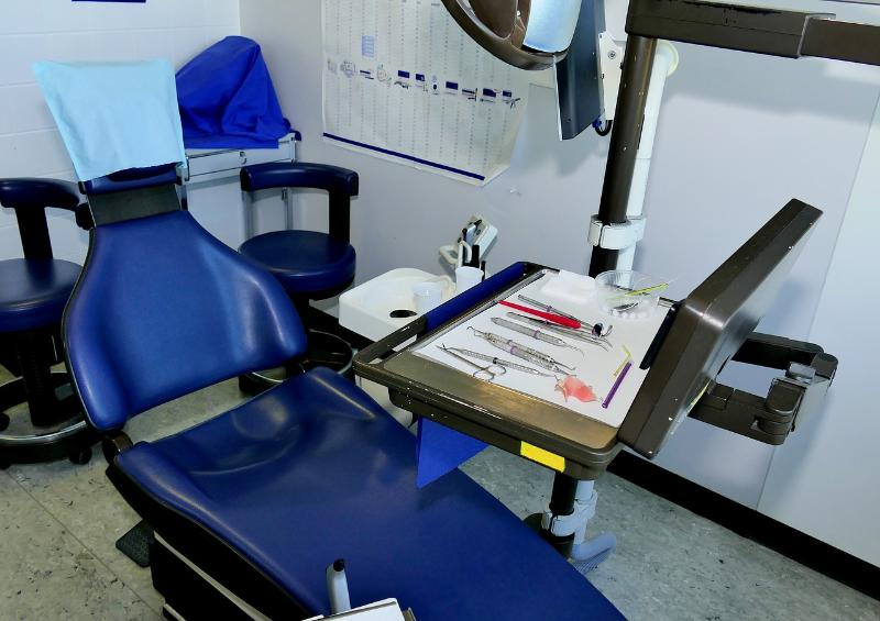 Двадцатилетняя девушка умерла в кабинете стоматолога в Железноводске