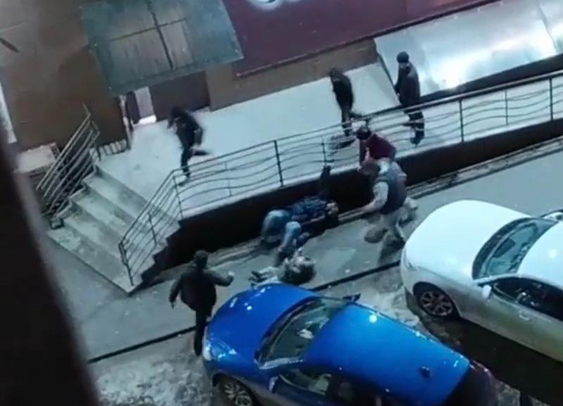 В Ставрополе в районе «Перспективный» двое неизвестных избили мужчину с ребенком
