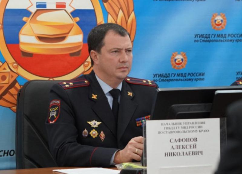 Суд оставил главу УГИБДД Ставрополья Алексея Сафонова за решеткой еще на три месяца