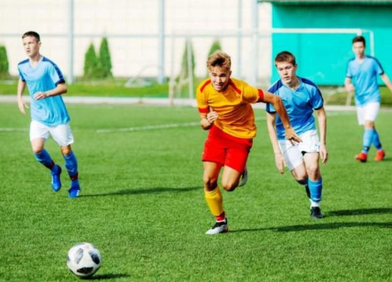 Гостей в финал не пустили: основные трофеи первенства края разыграли юные футболисты из Ставрополя
